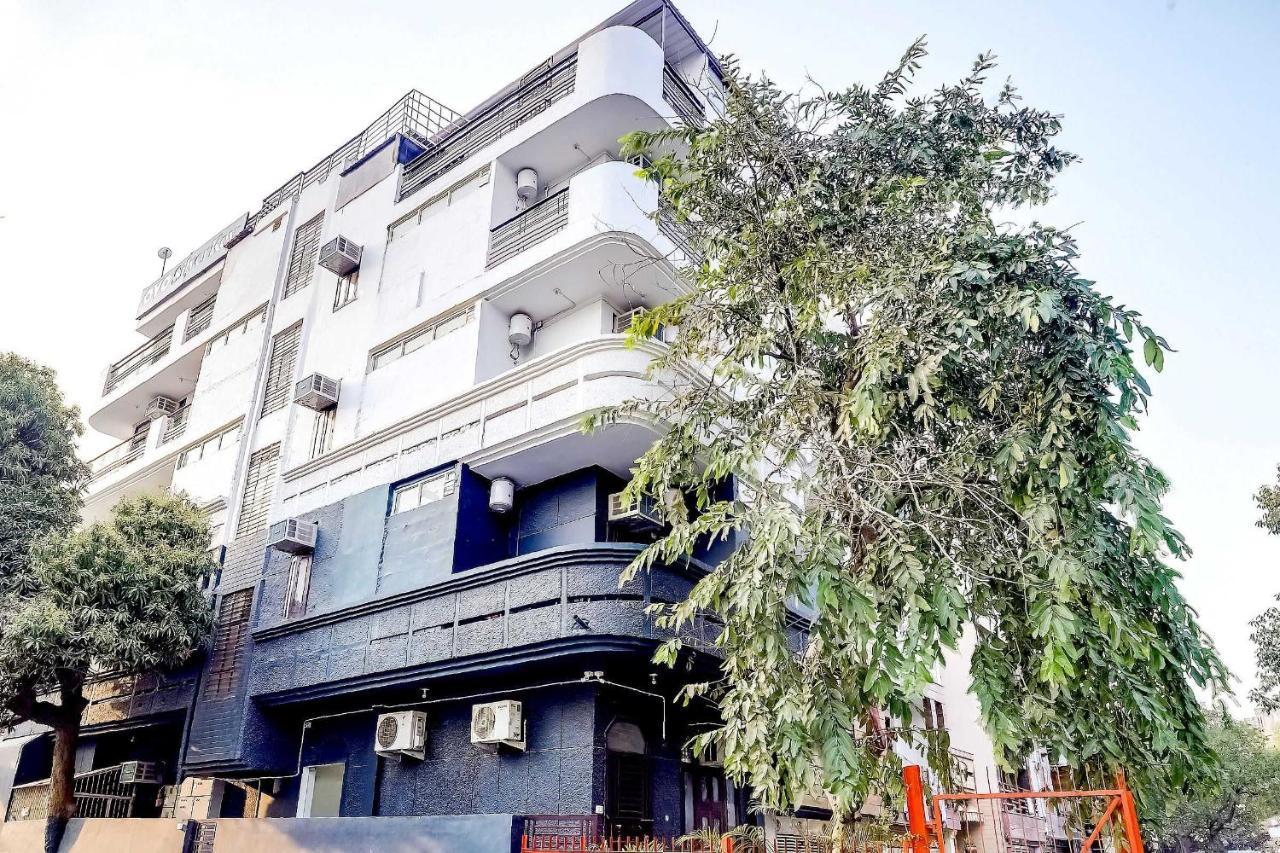 Collection O 71756 Hotel Silver Arrow Near Pacific Mall Tagore Garden Delhi  Exterior photo